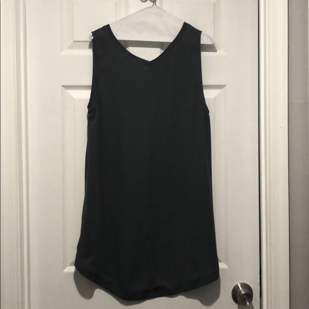 Gray top - Picture 2 of 3